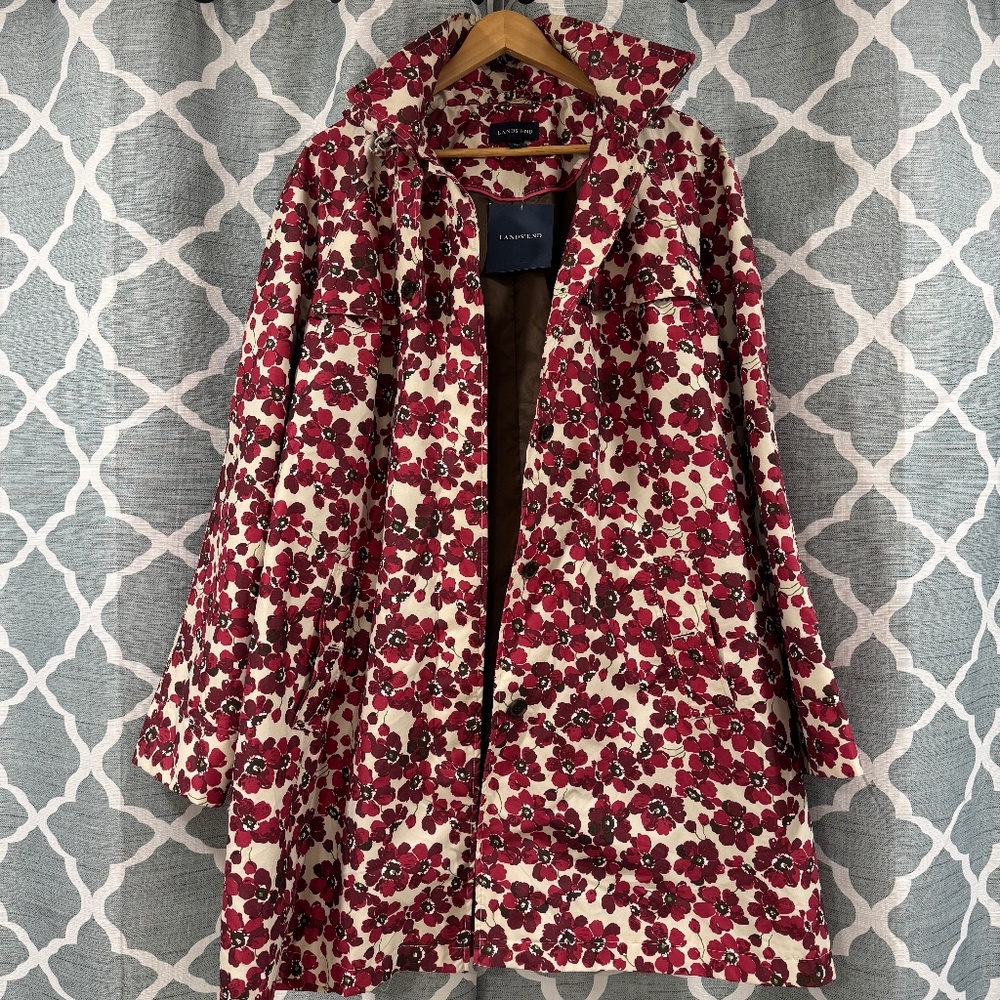 Lands End Floral Print long sleeve button seam raincoat